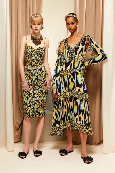 Look 57